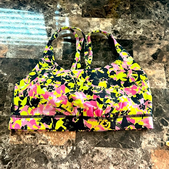 LULULEMON ENERGY BRA MULTICOLOR SIZE 8 NWT - Picture 2 of 7